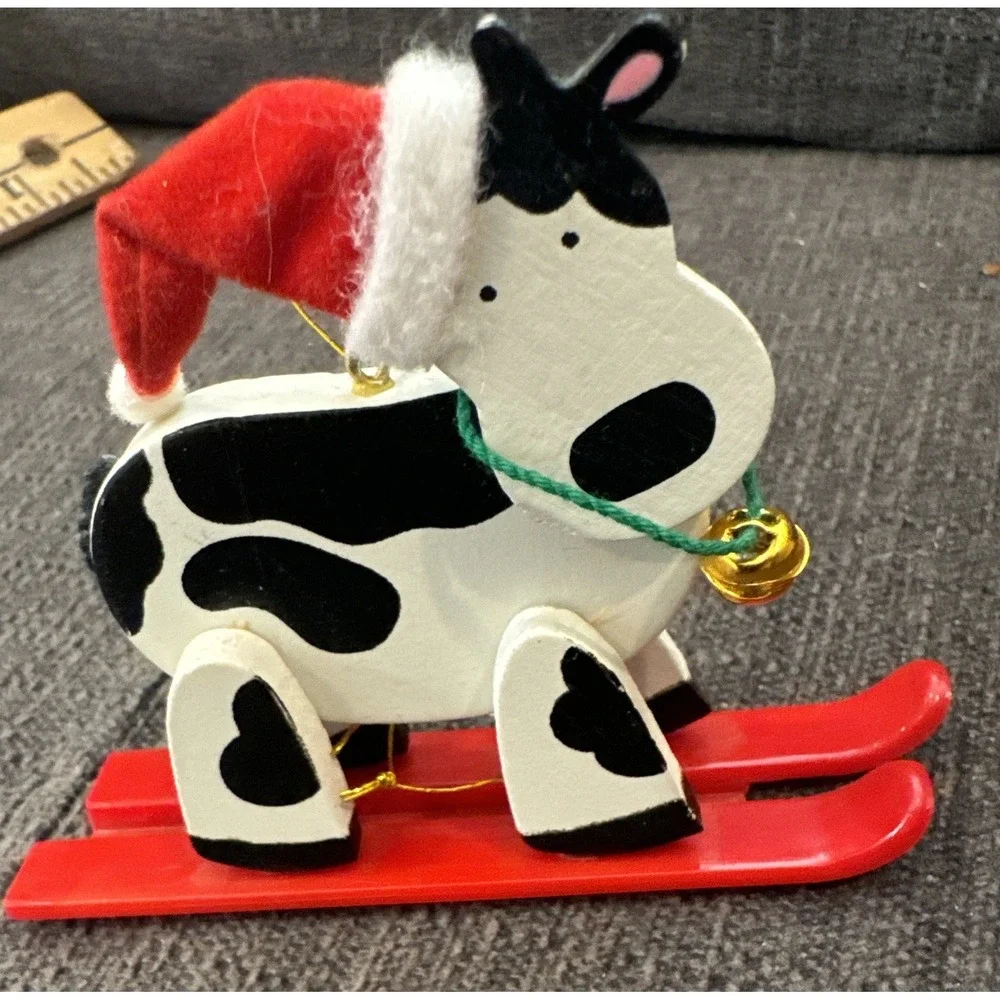 Vintage Holly Jolly Cow Christmas Tree Ornament by‎ Avon 2¾inch.